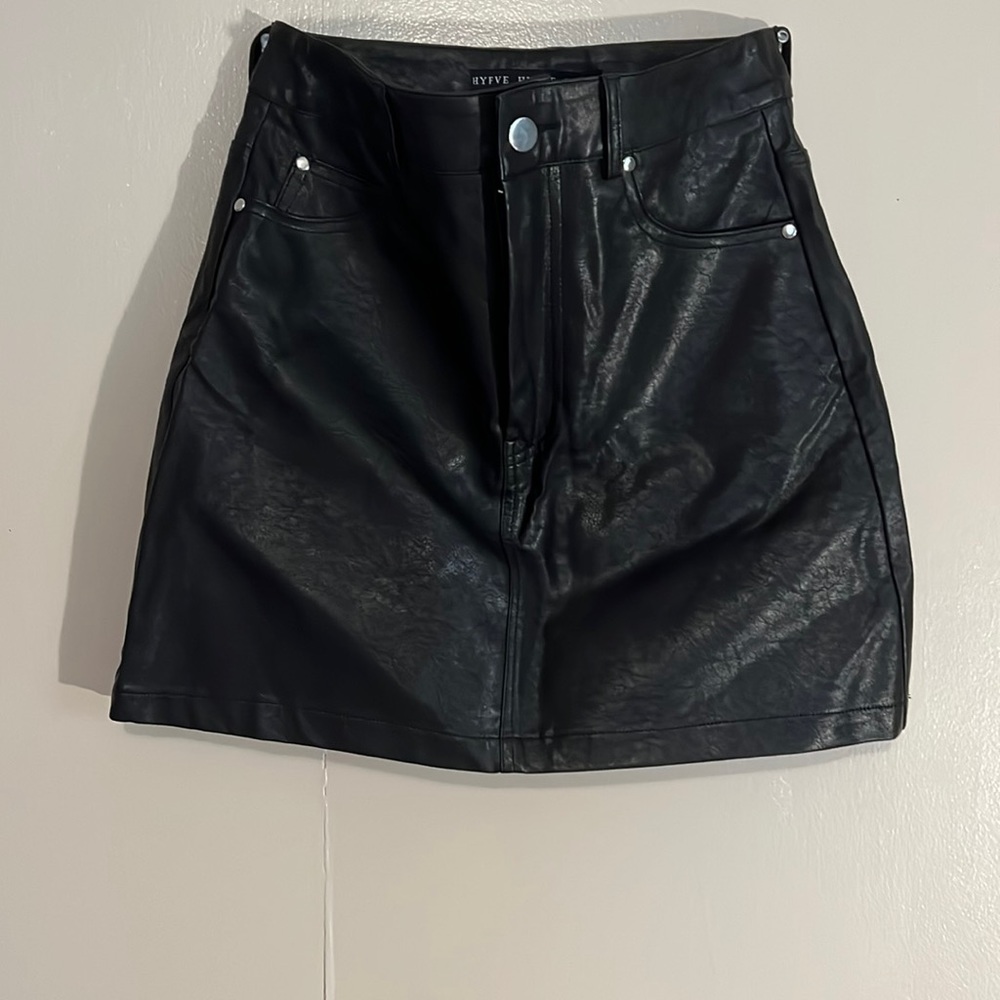 Pleather mini skirt